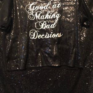 NWOT Black Sequence Statement Top👚